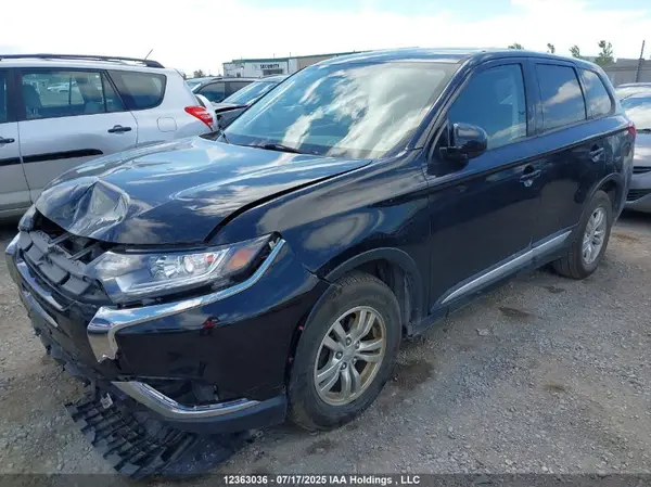 JA4AZ2A36KZ606863 2019 MITSUBISHI OUTLANDER - Image 2