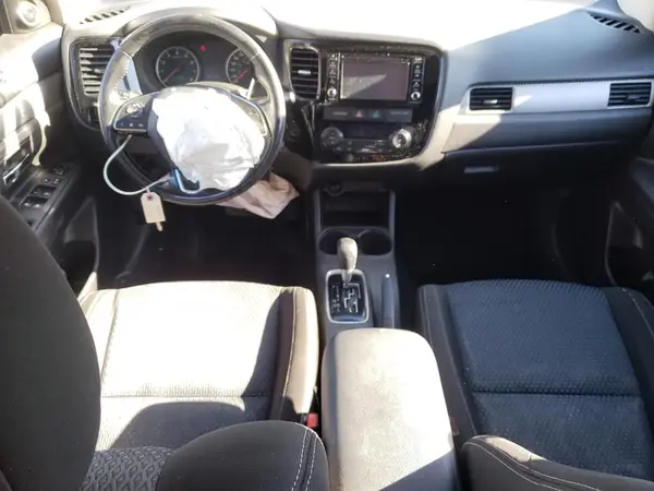 JA4AZ2A37GZ604045 2016 MITSUBISHI OUTLANDER - Image 8