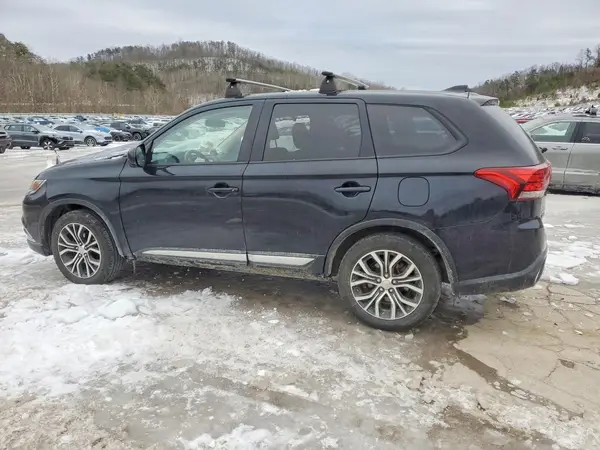 JA4AZ2A37HZ056582 2017 MITSUBISHI OUTLANDER - Image 2