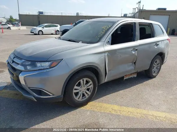 JA4AZ2A37HZ608047 2017 MITSUBISHI OUTLANDER - Image 2