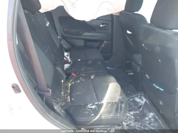 JA4AZ2A37HZ609800 2017 MITSUBISHI OUTLANDER - Image 8