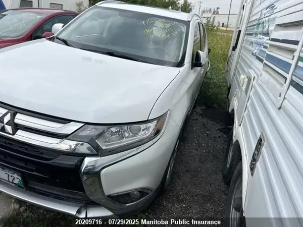 JA4AZ2A37HZ612485 2017 MITSUBISHI OUTLANDER - Image 2