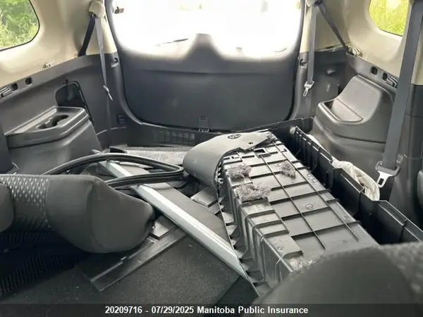JA4AZ2A37HZ612485 2017 MITSUBISHI OUTLANDER - Image 8