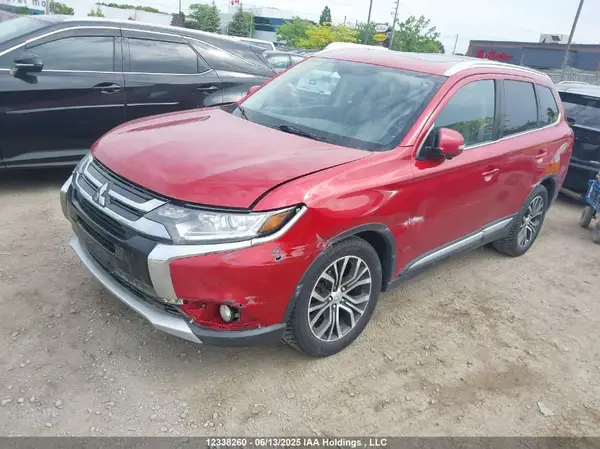 JA4AZ2A37JZ606479 2018 MITSUBISHI OUTLANDER - Image 2