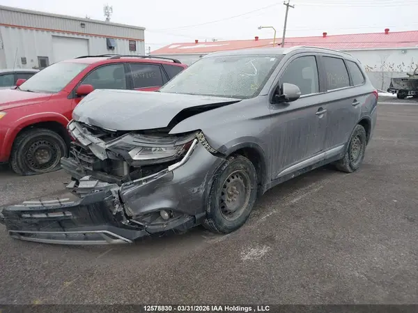 JA4AZ2A37KJ600374 2019 MITSUBISHI OUTLANDER - Image 2