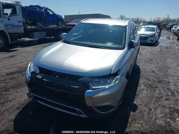 JA4AZ2A37KZ607035 2019 MITSUBISHI OUTLANDER - Image 2