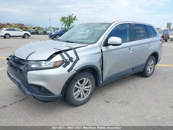 JA4AZ2A37KZ608251 2019 MITSUBISHI OUTLANDER - Image 2