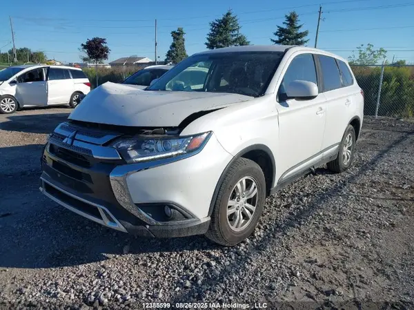 JA4AZ2A37LZ602631 2020 MITSUBISHI OUTLANDER - Image 2