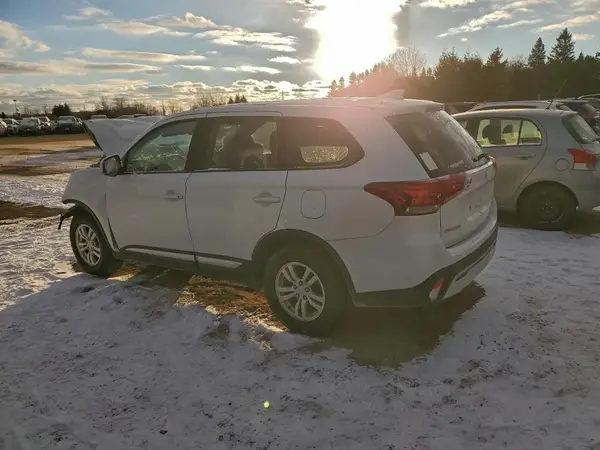 JA4AZ2A37LZ609403 2020 MITSUBISHI OUTLANDER - Image 2