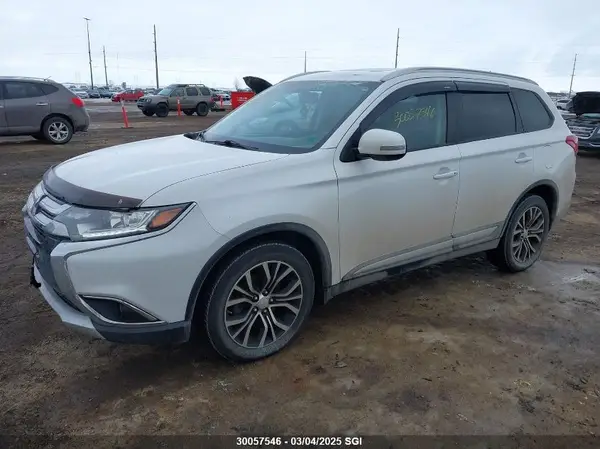 JA4AZ2A38GZ601476 2016 MITSUBISHI OUTLANDER - Image 2