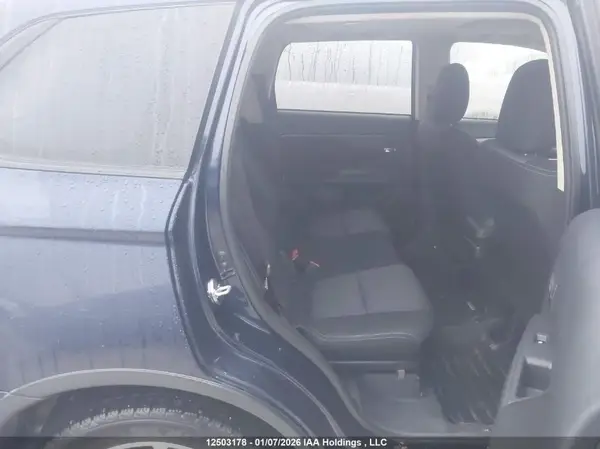 JA4AZ2A38GZ610081 2016 MITSUBISHI OUTLANDER - Image 8
