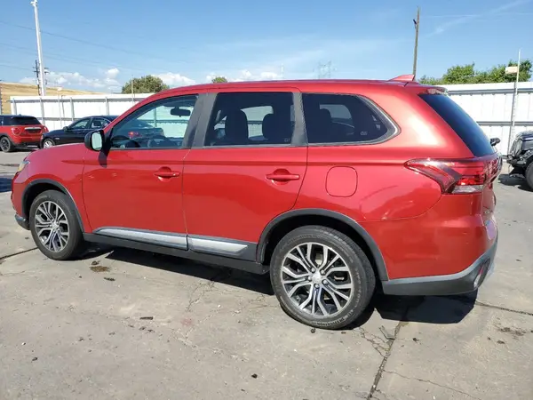 JA4AZ2A38HZ028063 2017 MITSUBISHI OUTLANDER - Image 2