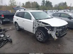 JA4AZ2A38HZ039418 2017 MITSUBISHI OUTLANDER