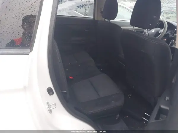 JA4AZ2A38HZ039418 2017 MITSUBISHI OUTLANDER - Image 8