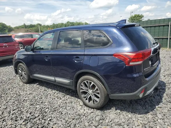 JA4AZ2A38HZ060933 2017 MITSUBISHI OUTLANDER - Image 2
