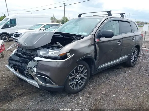 JA4AZ2A38HZ068398 2017 MITSUBISHI OUTLANDER - Image 2