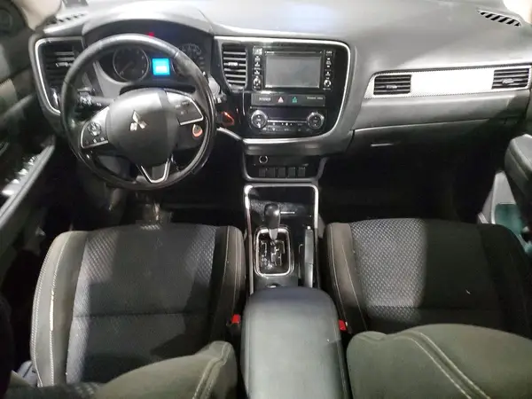 JA4AZ2A38HZ600362 2017 MITSUBISHI OUTLANDER - Image 8