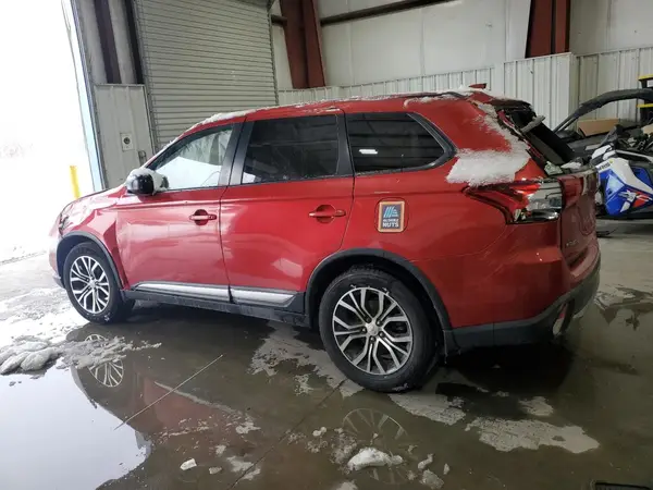 JA4AZ2A38JZ011172 2018 MITSUBISHI OUTLANDER - Image 2