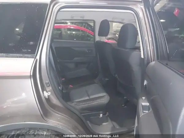 JA4AZ2A38KZ604287 2019 MITSUBISHI OUTLANDER - Image 8