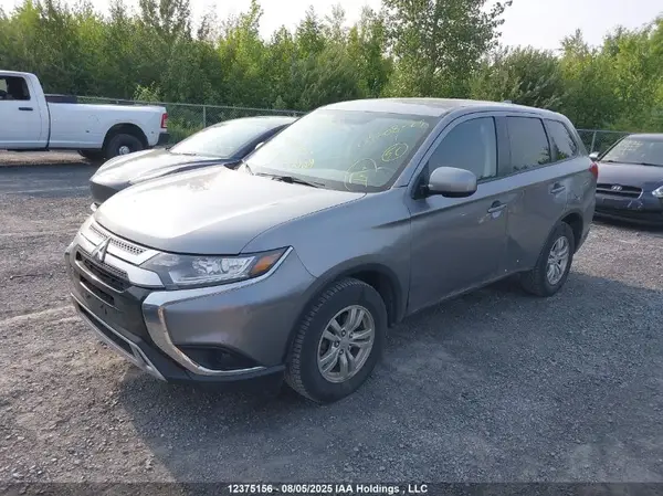 JA4AZ2A38KZ606802 2019 MITSUBISHI OUTLANDER - Image 2