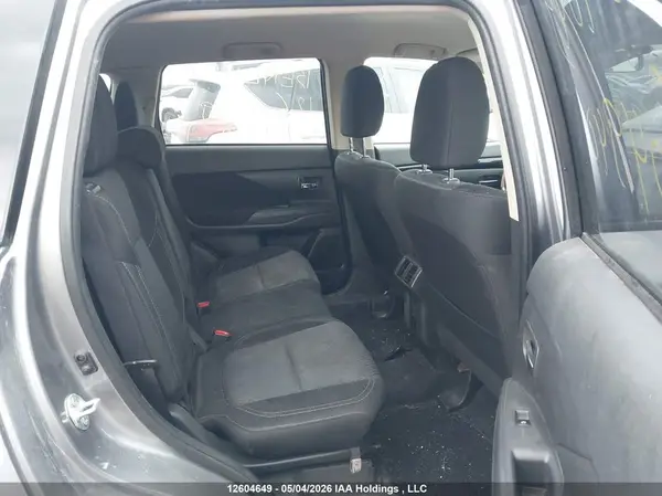 JA4AZ2A38LZ604940 2020 MITSUBISHI OUTLANDER - Image 8