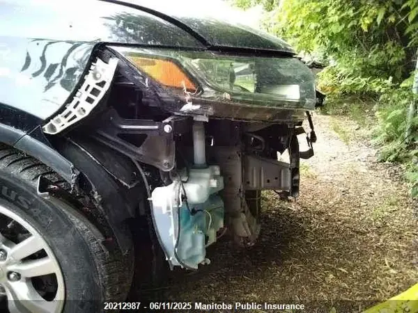 JA4AZ2A38LZ609121 2020 MITSUBISHI OUTLANDER - Image 2