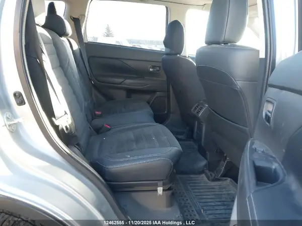 JA4AZ2A38LZ614321 2020 MITSUBISHI OUTLANDER - Image 8