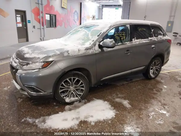 JA4AZ2A39GZ609702 2016 MITSUBISHI OUTLANDER - Image 2