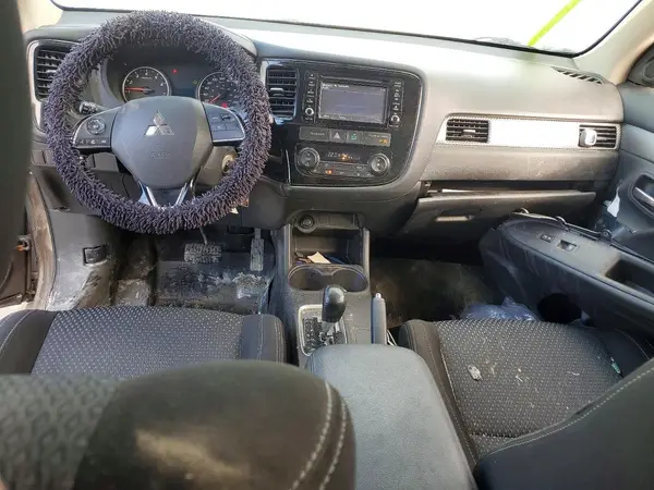 JA4AZ2A39GZ611353 2016 MITSUBISHI OUTLANDER - Image 8