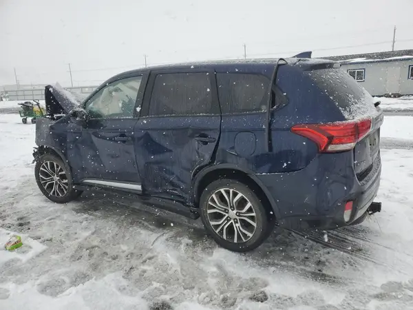 JA4AZ2A39HZ028511 2017 MITSUBISHI OUTLANDER - Image 2