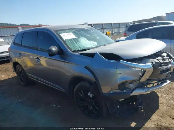 JA4AZ2A39HZ056924 2017 MITSUBISHI OUTLANDER - Image 1