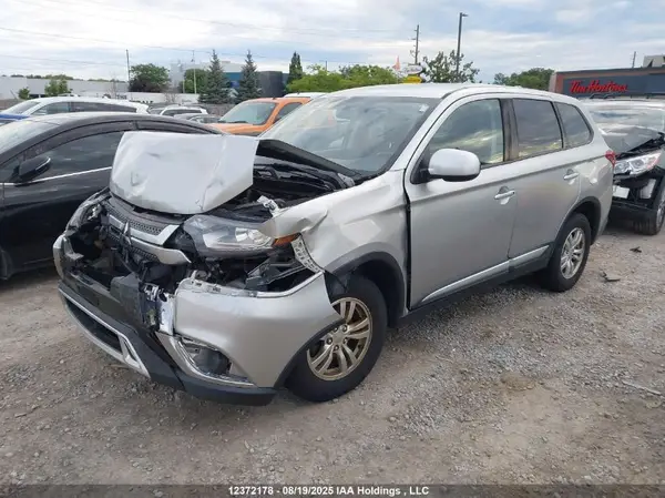 JA4AZ2A39KZ605271 2019 MITSUBISHI OUTLANDER - Image 2