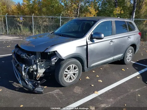 JA4AZ2A39KZ606811 2019 MITSUBISHI OUTLANDER - Image 2