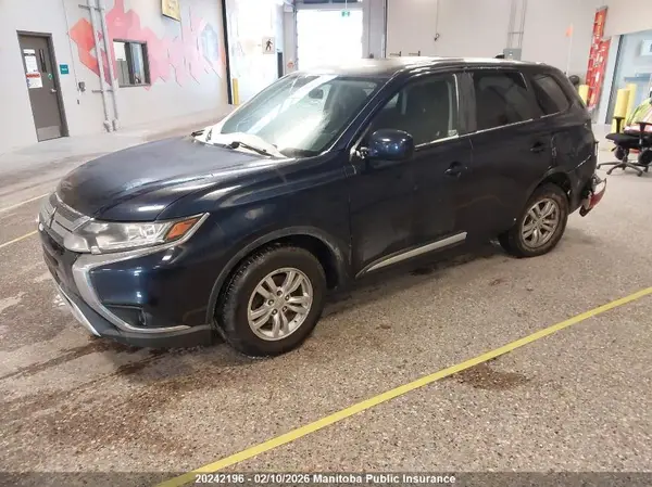 JA4AZ2A39KZ606856 2019 MITSUBISHI OUTLANDER - Image 2