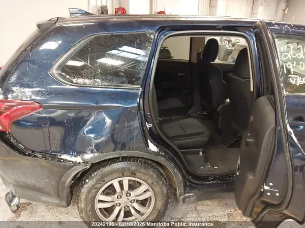 JA4AZ2A39KZ606856 2019 MITSUBISHI OUTLANDER - Image 8