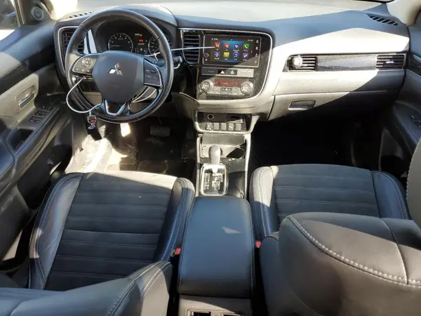 JA4AZ2A39KZ609952 2019 MITSUBISHI OUTLANDER - Image 8