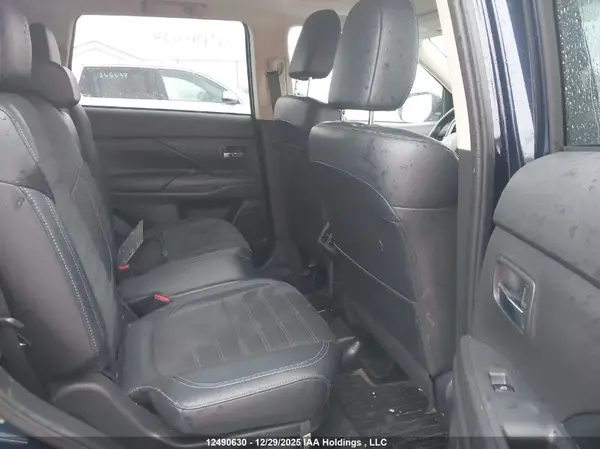 JA4AZ2A39LZ614389 2020 MITSUBISHI OUTLANDER - Image 8