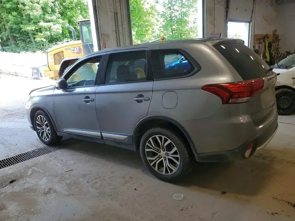 JA4AZ2A3XHZ030459 2017 MITSUBISHI OUTLANDER - Image 2