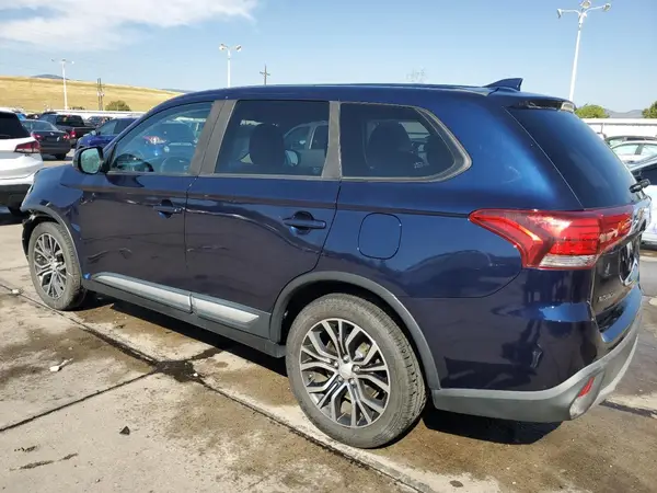 JA4AZ2A3XHZ044779 2017 MITSUBISHI OUTLANDER - Image 2