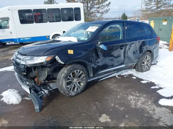 JA4AZ2A3XHZ059282 2017 MITSUBISHI OUTLANDER - Image 2