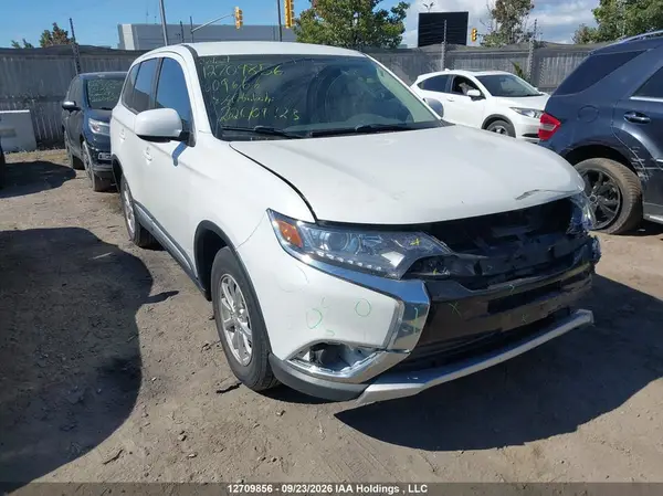 JA4AZ2A3XJZ609666 2018 MITSUBISHI OUTLANDER - Image 1