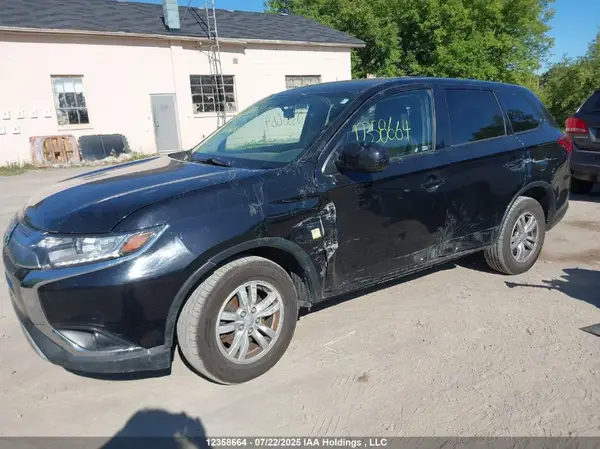 JA4AZ2A3XKZ609670 2019 MITSUBISHI OUTLANDER - Image 2