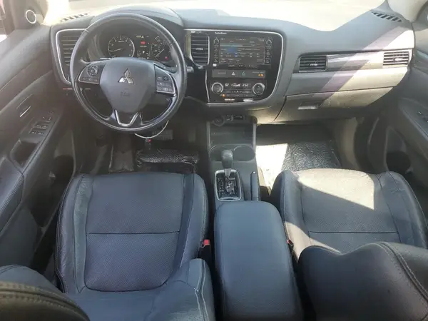 JA4AZ3A30GZ000679 2016 MITSUBISHI OUTLANDER - Image 8