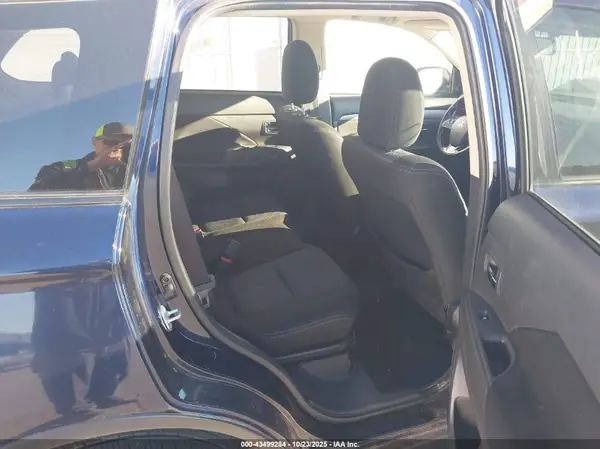 JA4AZ3A30GZ006840 2016 MITSUBISHI OUTLANDER - Image 8