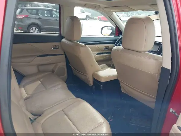 JA4AZ3A30GZ007034 2016 MITSUBISHI OUTLANDER - Image 8