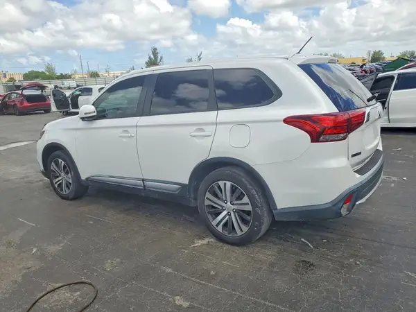 JA4AZ3A30GZ017241 2016 MITSUBISHI OUTLANDER - Image 2