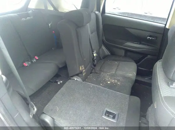 JA4AZ3A30GZ018051 2016 MITSUBISHI OUTLANDER - Image 8