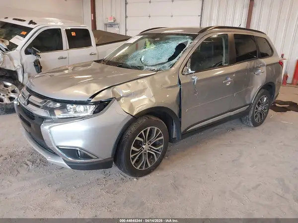 JA4AZ3A30GZ022259 2016 MITSUBISHI OUTLANDER - Image 2