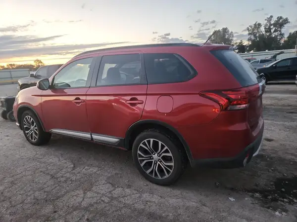 JA4AZ3A30GZ022911 2016 MITSUBISHI OUTLANDER - Image 2