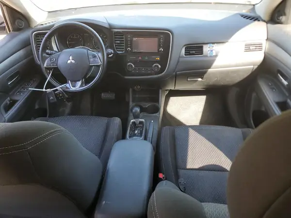 JA4AZ3A30GZ037053 2016 MITSUBISHI OUTLANDER - Image 8